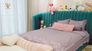 Inside the $12 Million Mansion of the Artist Who Gifted Xuan Son 80 Million VND - image 3