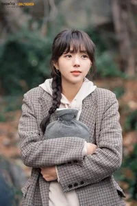 Chae Soo Bin: The Iconic Face of Modern South Korean Youth - image 3