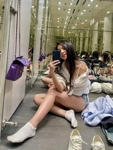 Miss Ý Nhi Returns to Vietnam While Midu Reveals Stunning Wedding Photos - image 4