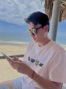 Miss Ý Nhi Returns to Vietnam While Midu Reveals Stunning Wedding Photos - image 2