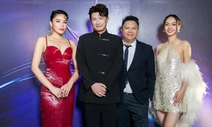 Kỳ Duyên Celebrates in Style: A Star-Studded Evening with Family - image 6