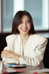 Miss Grand International Thuy Tien Radiates Elegance and Mature Charm at Age 25 - image 3