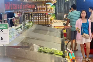 Residents Rush to Stock Up on Essentials Before Super Typhoon - image 6