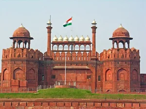 Exploring the World’s Most Beautiful and Historic Ancient Fortresses - image 1