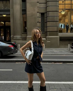 Global Style Icons: 3 Vietnamese Influencers Making Waves Abroad with Chic Fashion - image 16
