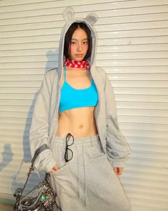 Global Style Icons: 3 Vietnamese Influencers Making Waves Abroad with Chic Fashion - image 21