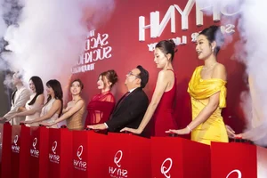 Miss Vietnam Tiểu Vy and Top Celebrities Shine at Shynh Super Luxury Gala Event - image 0