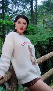 Manh Truong Celebrates Son Birthday and Hong Diem Debuts Youthful Bangs - image 22
