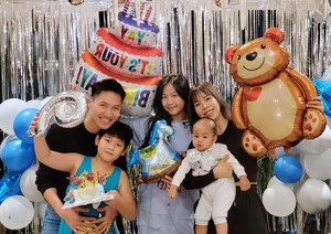 Manh Truong Celebrates Son Birthday and Hong Diem Debuts Youthful Bangs - image 16