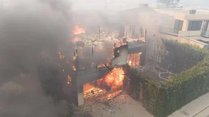 Devastating Wildfires Claim Luxury Hollywood Mansions: A Look at the Impact on Celebrity Estates - image 6