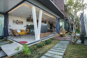 The Innovative Da Nang House Featuring Beautiful Terraced Roof Gardens - image 1