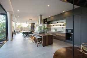The Innovative Da Nang House Featuring Beautiful Terraced Roof Gardens - image 4