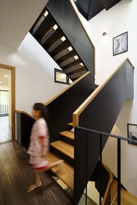 Dang House: Innovative 100m² Modern Townhouse with Natural Light Design - image 13