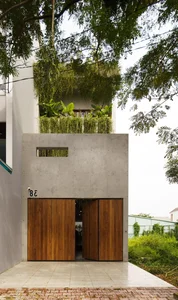 Dang House: Innovative 100m² Modern Townhouse with Natural Light Design - image 23