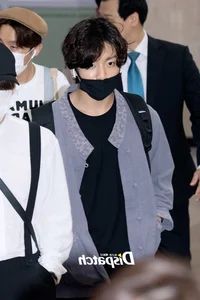 Privacy Under Fire: How Japanese Media Outlets Continue to Expose K-Pop Idols' Private Lives - image 1