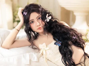 Hat De Celebrates Sweet 17th Birthday with Dreamy Photoshoot - image 6