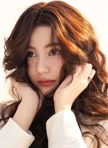 Hat De Celebrates Sweet 17th Birthday with Dreamy Photoshoot - image 10