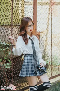 Thu Huong: The Vietnamese Hot Girl Mastering the Korean Idol Aesthetic - image 10