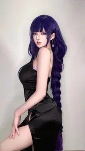 Stunning Versatility: The Cosplayer Masterfully Portraying Characters of Every Gender - image 2