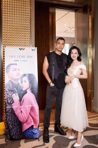 Celebrity Family Joy: Mai Thu Huyen's 'Son' Celebrates Wife's Birthday in Style - image 7