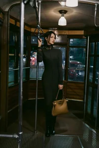 Chau Bui and Quynh Anh Shyn Meet Song Hye Kyo in a High-Fashion Italian Encounter - image 10