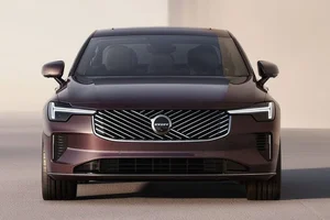 Volvo Vietnam Unveils 2026 XC60 and S90 Luxury Models and Pricing - image 7