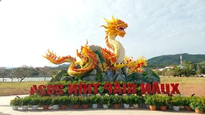 Spectacular Dragon Mascots of Vietnam's Tet Giap Thin 2024 - image 9