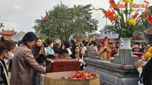 Exploring the Sacred Tue Tinh Temple in Hai Duong - image 8