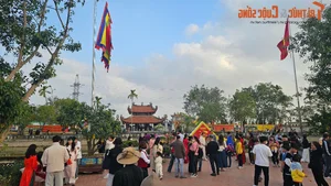 Exploring the Sacred Tue Tinh Temple in Hai Duong - image 7