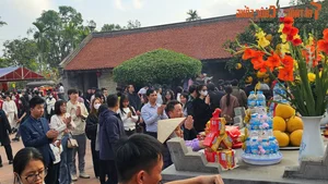 Exploring the Sacred Tue Tinh Temple in Hai Duong - image 11