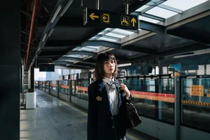 Urban Subway Portrait Photography: YiTuYu Art Language Vol.9127 Featuring Qi Qi in a Cinematic Metro Setting - image 2