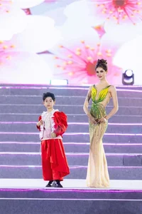Bùi Khâu Minh Triết and Miss Charm 2025 Anna Blanco Flores Shine Together - image 8