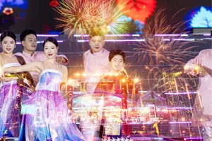 Bùi Khâu Minh Triết and Miss Charm 2025 Anna Blanco Flores Shine Together - image 6