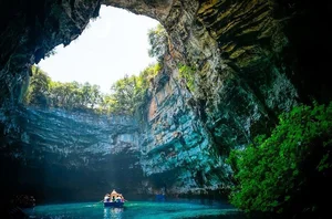 Trekking Cha Loi Cave: Discovering the Stalactite Gem of Quang Tri Province - image 6