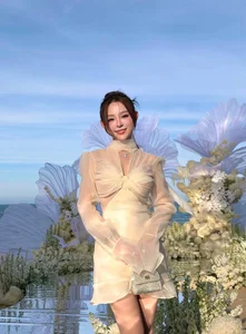 Trending Social Media: Vien Vibi’s Unique Wedding and Yen Xuan’s Bikini Style - image 20