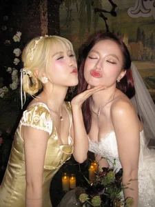 Trending Social Media: Vien Vibi’s Unique Wedding and Yen Xuan’s Bikini Style - image 14