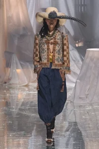 Valentino Spring-Summer Collection: A Bold Vision of Eccentric Luxury - image 5