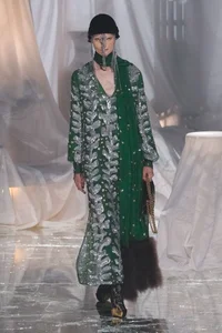Valentino Spring-Summer Collection: A Bold Vision of Eccentric Luxury - image 7