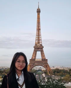 The Identity of the Vietnamese Girl Who Went Viral Dating Her Western Boyfriend Revealed - image 1