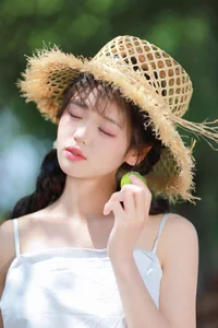 Fish-Lam Showcases Elegance in YiTuYu Art Language Vol.9916 - image 9
