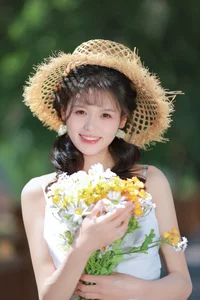 Fish-Lam Showcases Elegance in YiTuYu Art Language Vol.9916 - image 4