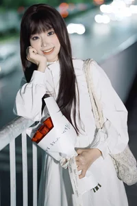 YiTuYu Art Language Vol.9988: The Radiant Xiao Xin in Focus - image 9
