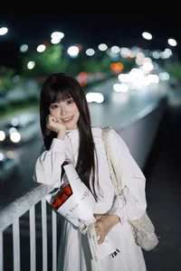 YiTuYu Art Language Vol.9988: The Radiant Xiao Xin in Focus - image 5