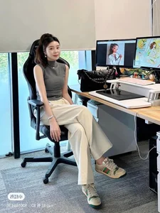 Affordable Office Outfit Guide: A Week of Stylish Workwear on a Budget - image 0