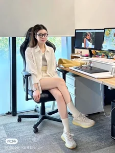 Affordable Office Outfit Guide: A Week of Stylish Workwear on a Budget - image 2
