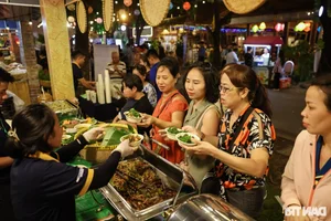 Discover the Culinary Wonders of Vietnam's Largest Food Festival - image 6