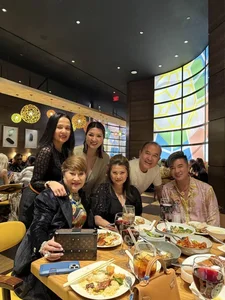 Dam Vinh Hung's Unexpected Encounter with Ex-Wife During US Concert - image 0