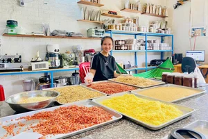 From Stable Government Job to a $160,000 Annual Revenue Bakery Success Story - image 2