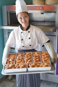 From Stable Government Job to a $160,000 Annual Revenue Bakery Success Story - image 1