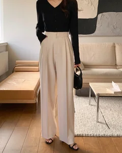 5 Essential Fashion Items to Elevate Your Professional Office Style - image 2